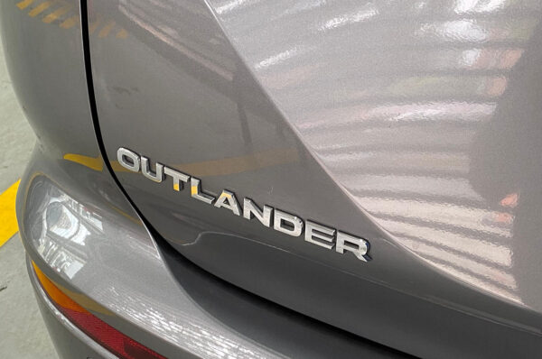 Outlander - 12926KM - Imagen 12
