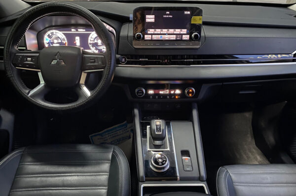 Outlander - 12926KM - Imagen 4
