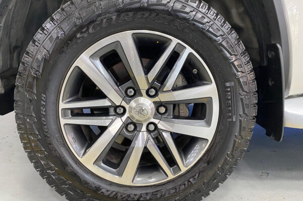 Fortuner - 97963KM - Imagen 7