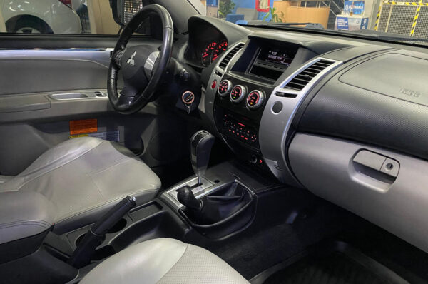 Montero - 113575KM - Imagen 5