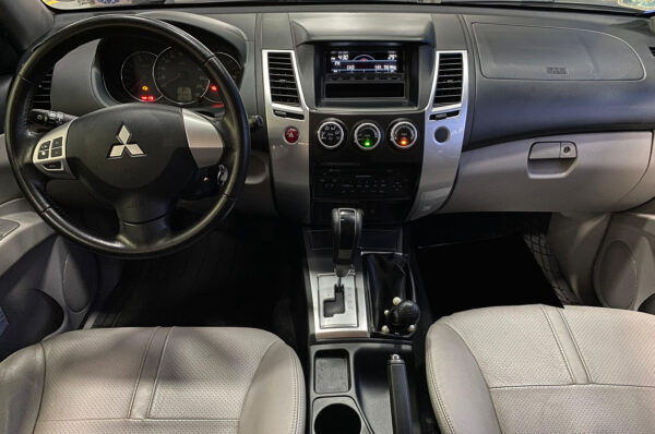 Montero - 116200KM - Imagen 4