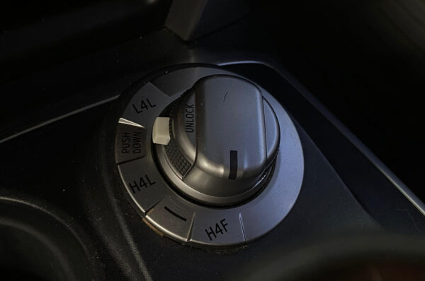 4Runner - 111072KM - Imagen 7