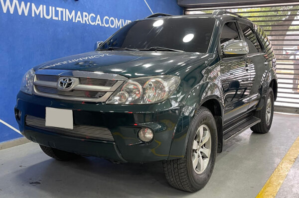 Fortuner - 150565KM