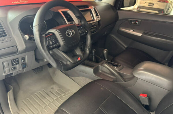 Hilux - 105000KM - Imagen 5