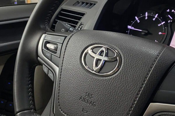 Land Cruiser - 71KM - Imagen 10