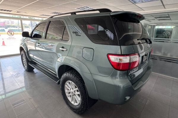 Fortuner - 158000KM - Imagen 3