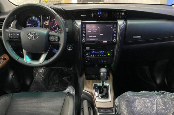 Fortuner - 51KM - Imagen 4