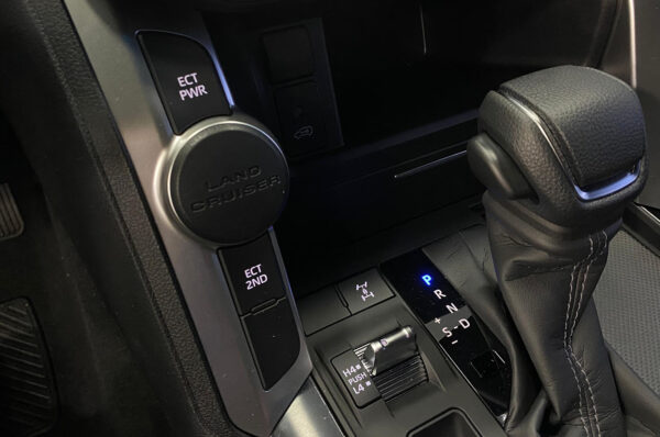 Land Cruiser - 247KM - Imagen 12