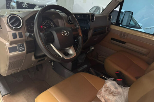 Land Cruiser - 12000KM - Imagen 4