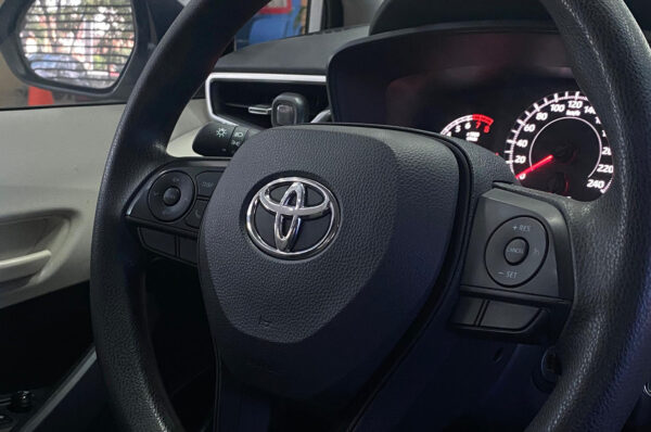 Corolla - 9011KM - Imagen 10
